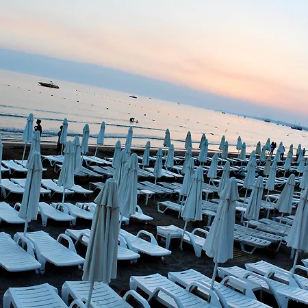 Sun Beach Park Hotel 시데